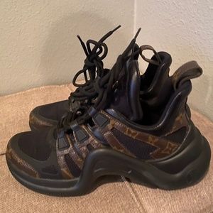 Louis Vuitton women sneakers